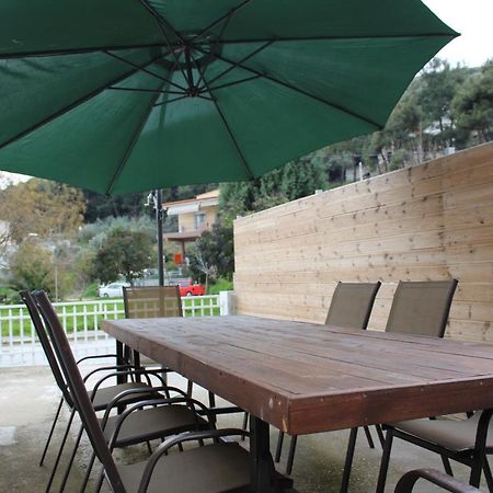 Pares Comfort Apartment Nea Karvali Dış mekan fotoğraf